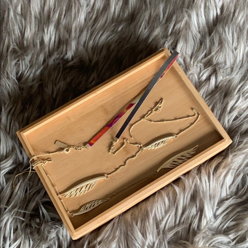 Modern artsy reversible choker / lariat